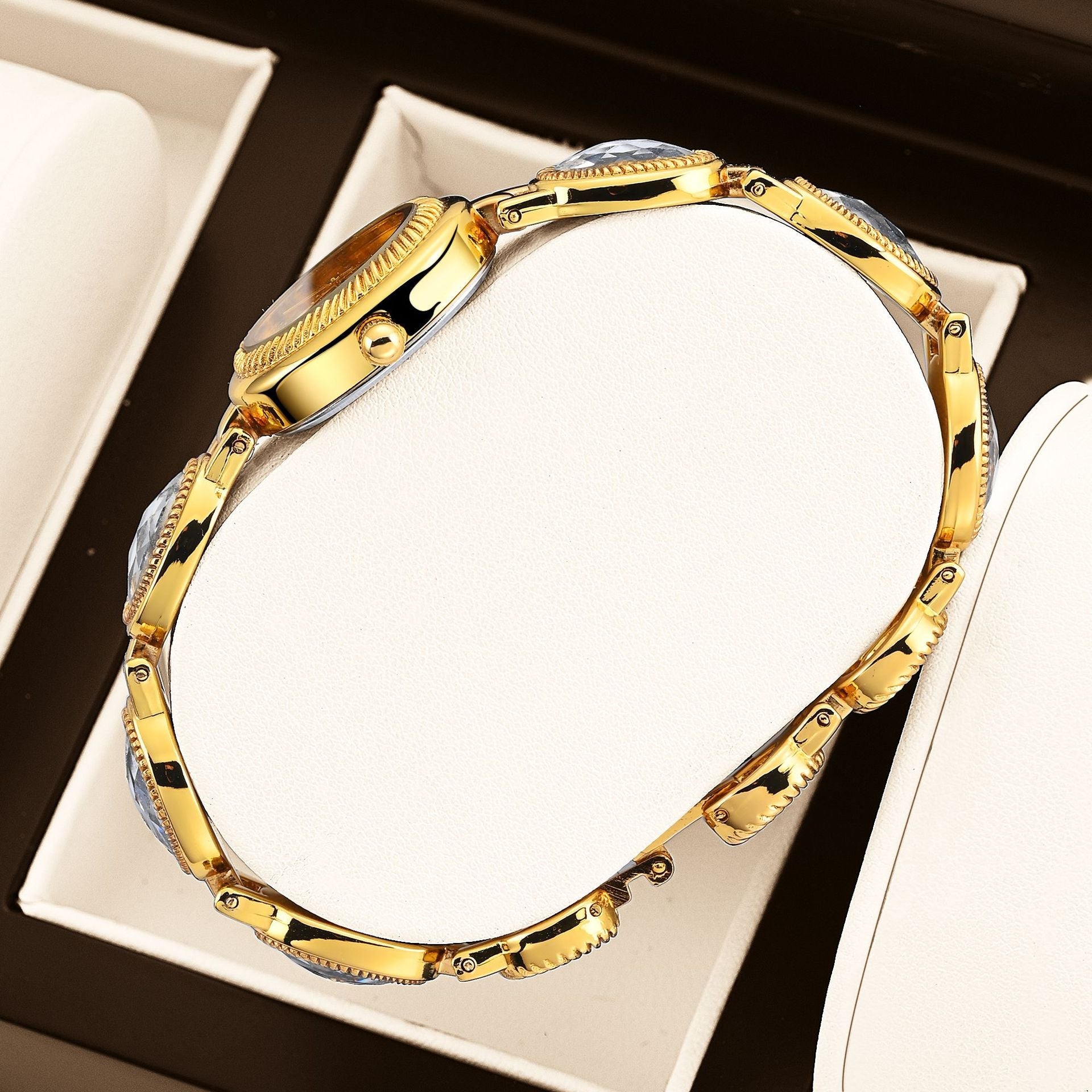 Hot Selling High - End Chain Strap Women's Watch, Cartier - Style New Retro Watch - zane's shop